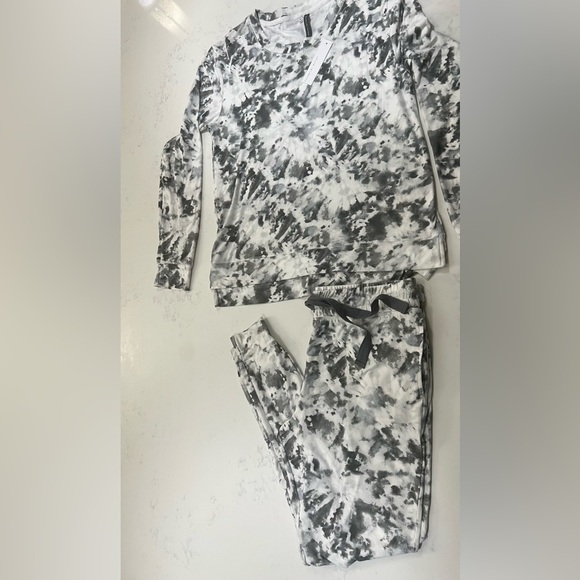 Gray Tie-Dye Women's Jumpsuit - Picture 5 of 10
